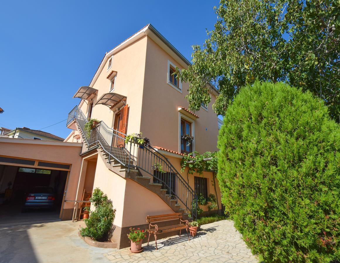 Apartments Ivanka Malinska Εξωτερικό φωτογραφία