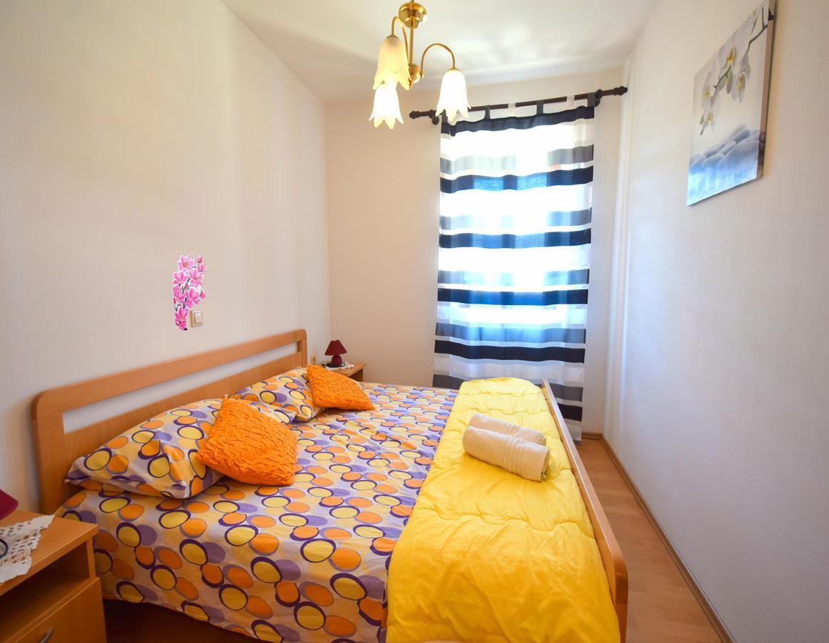 Apartments Ivanka Malinska Εξωτερικό φωτογραφία